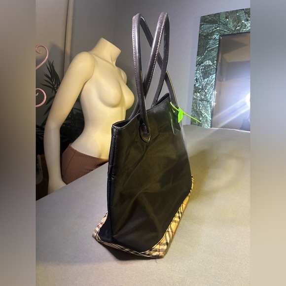 Authentic Burberry London Blue Label Derby Tote Burberry Shoulder Bag - Picture 5 of 15